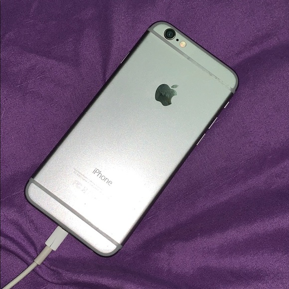 iPhone 6 - Picture 2 of 2